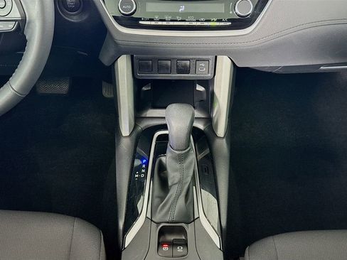 Used 2024 Toyota Corolla Cross LE image 40