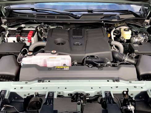 New 2026 Toyota Tundra Platinum AWD/4WD image 16