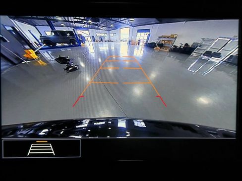 Used 2020 Chevrolet Traverse LT w/ LPO, Cargo Package FWD image 43