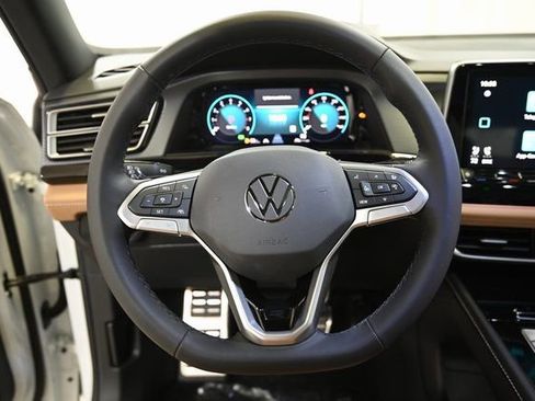 New 2026 Volkswagen Atlas Cross Sport SEL R-Line AWD/4WD image 4