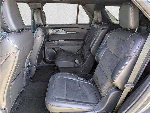 Used 2025 Ford Explorer ST AWD/4WD image 20
