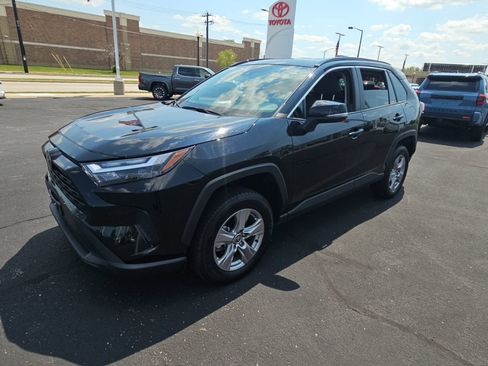 Certified 2025 Toyota RAV4 XLE AWD/4WD image 7
