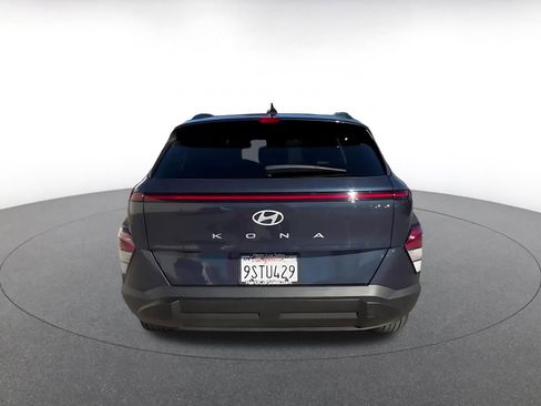 Used 2025 Hyundai Kona SEL image 12