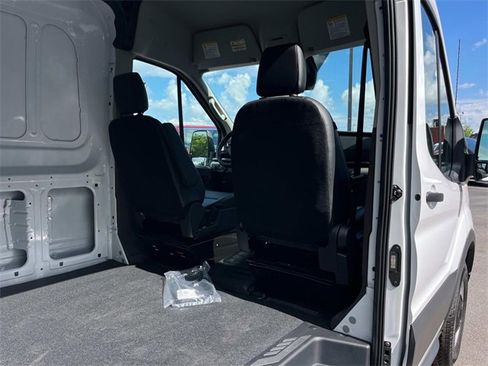 New 2025 Ford Transit 250 148 Medium Roof image 19