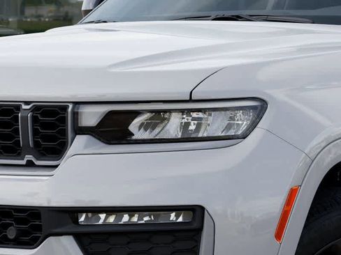 New 2026 Jeep Grand Cherokee Limited Reserve image 10