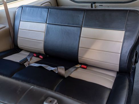 Used 2005 Ford Excursion Eddie Bauer image 23