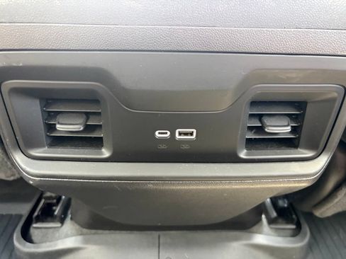 Used 2022 Chevrolet Silverado 1500 LT Trail Boss w/ LT Trail Boss Premium Package AWD/4WD image 52