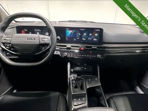 Used 2026 Kia Sportage EX FWD image 18