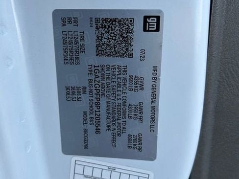 Used 2023 Chevrolet Express 3500 LT w/ LT Preferred Equipment Group image 23