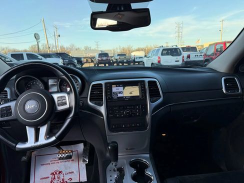 Used 2012 Jeep Grand Cherokee SRT8 w/ Luxury Group II AWD/4WD image 7
