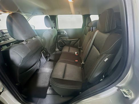 Used 2022 Mitsubishi Outlander ES FWD image 29