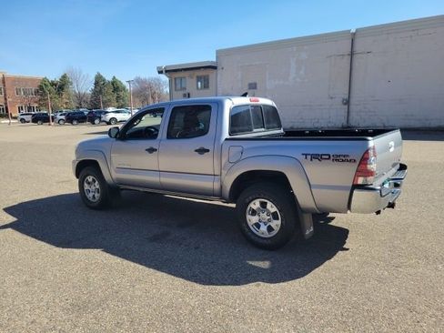Used 2015 Toyota Tacoma 4x4 Double Cab w/ TRD Off-Road Package image 21