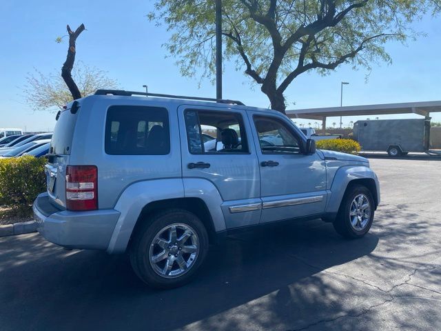 Used 2012 Jeep Liberty Sport RWD image 3