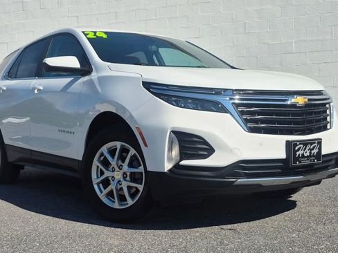 Used 2024 Chevrolet Equinox LT AWD/4WD image 2