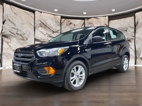 Used 2017 Ford Escape S image 6