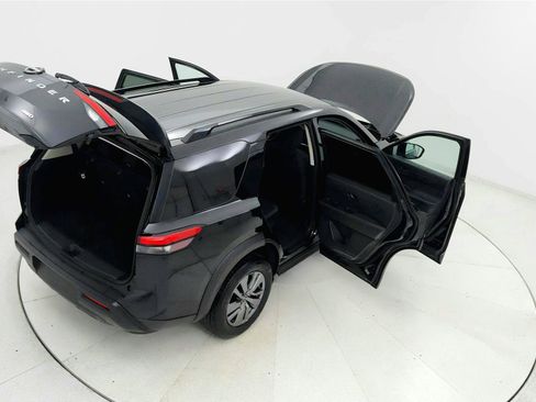 Used 2025 Nissan Pathfinder SV AWD/4WD image 23