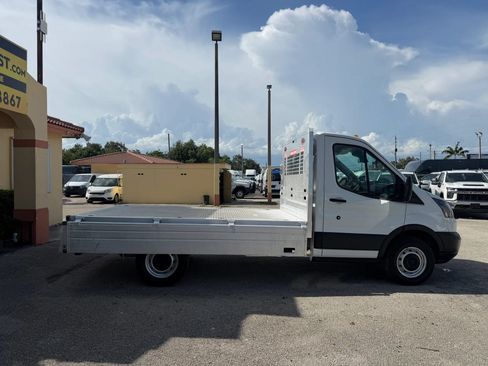 Used 2019 Ford Transit 250 138 RWD image 8