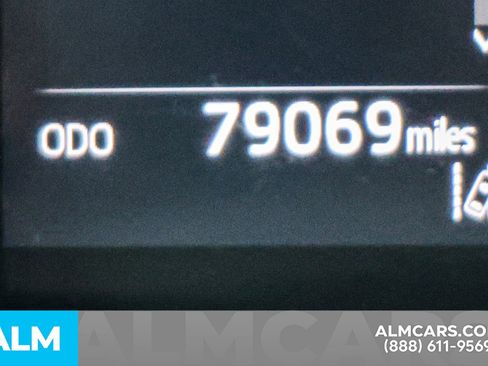 Used 2022 Toyota Camry SE image 46