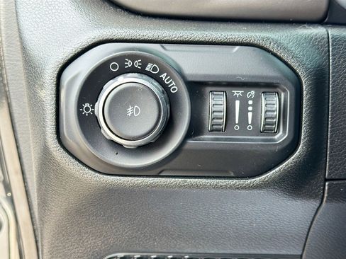Used 2019 Jeep Wrangler Unlimited Sport S AWD/4WD image 33