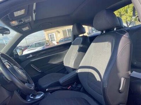 Used 2013 Volkswagen Beetle Turbo image 11