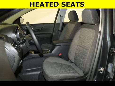 Used 2023 Chevrolet Equinox LT image 3