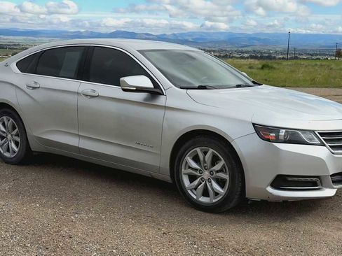 Used 2019 Chevrolet Impala LT FWD image 2