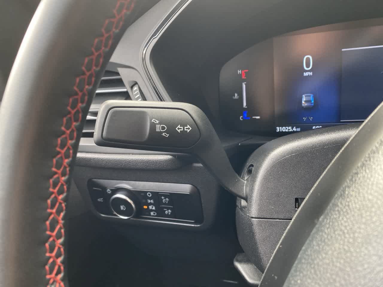 Used 2025 Ford Escape ST-Line Select AWD/4WD image 22