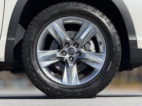 Used 2019 Toyota Highlander Limited image 20