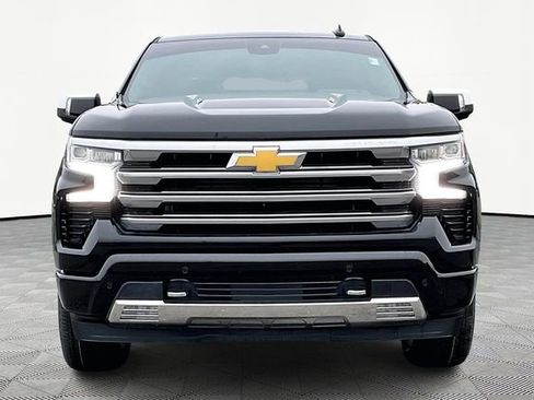 Used 2024 Chevrolet Silverado 1500 High Country w/ Technology Package image 2