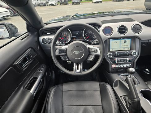 Used 2017 Ford Mustang GT Premium w/ Black Accent Package RWD image 18