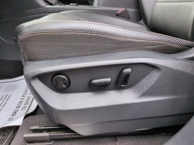 Used 2023 Volkswagen Atlas Cross Sport SE w/ Black Wheel Package AWD/4WD image 9