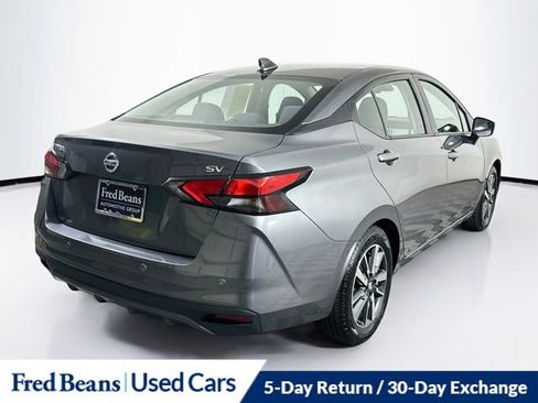 Used 2022 Nissan Versa SV FWD image 10