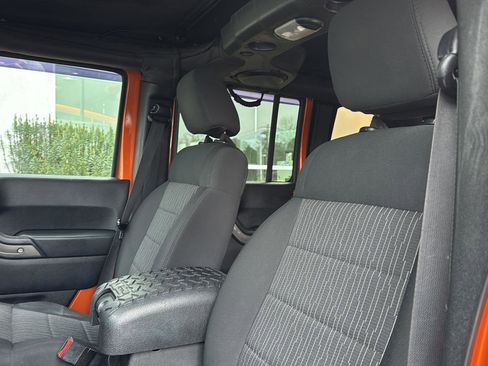Used 2011 Jeep Wrangler Unlimited Sport image 22