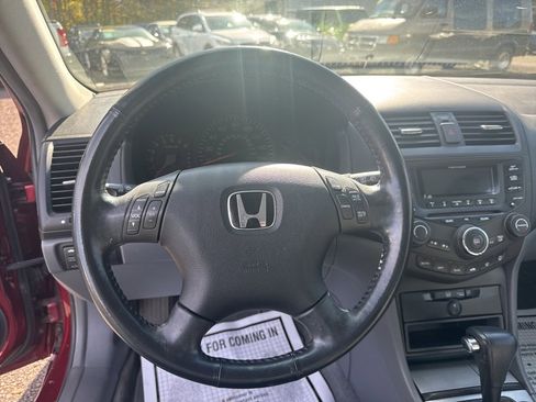 Used 2004 Honda Accord EX image 22