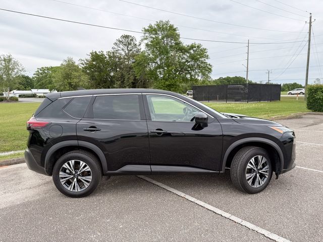 Used 2023 Nissan Rogue SV AWD/4WD image 3