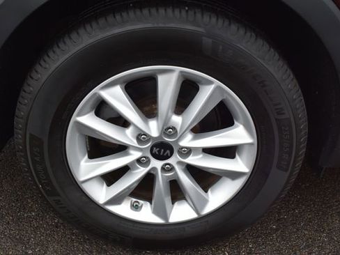 Used 2020 Kia Sorento LX w/ LX I4 Convenience Package image 42