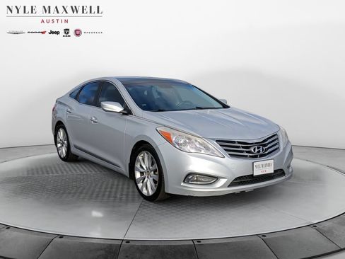 Used 2014 Hyundai Azera Limited w/ Option Group 02 FWD image 2