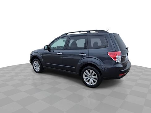 Used 2012 Subaru Forester 2.5X Premium w/ All-Weather Pkg image 6
