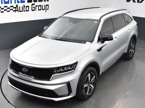 Used 2021 Kia Sorento S FWD image 9