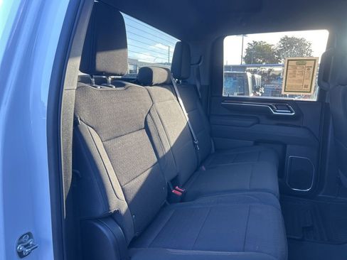 Used 2025 Chevrolet Silverado 2500 LT w/ Convenience Package image 27