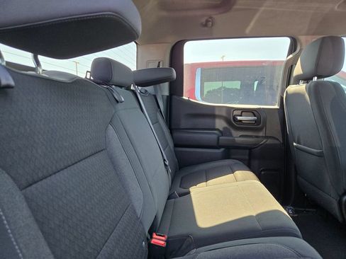 Used 2021 Chevrolet Silverado 1500 LT RWD image 14