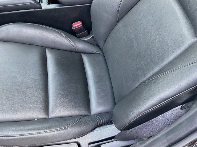 Used 2025 MAZDA MAZDA3 s FWD image 25