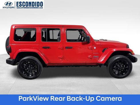 Used 2024 Jeep Wrangler Unlimited Sahara image 7