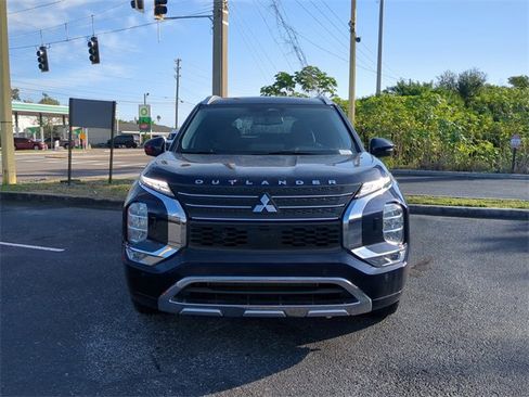 New 2025 Mitsubishi Outlander SEL image 9