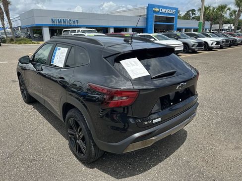 Used 2025 Chevrolet Trax ACTIV w/ Driver Confidence Package FWD image 14