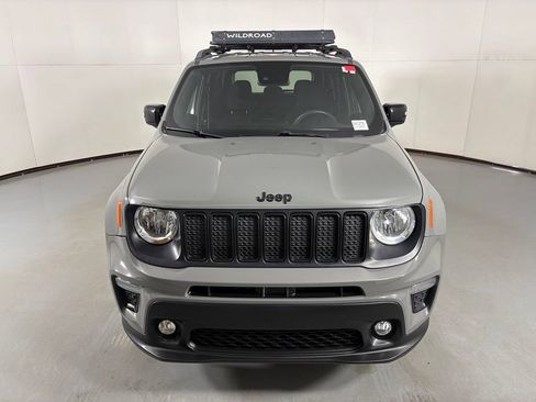 Used 2022 Jeep Renegade Altitude AWD/4WD image 3