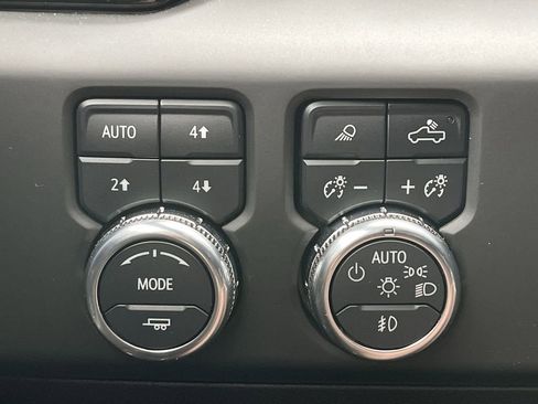 Used 2022 GMC Sierra 1500 AT4 AWD/4WD image 28