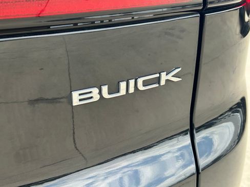 Used 2025 Buick Enclave Preferred FWD image 13