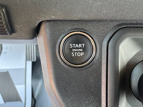 Used 2023 Land Rover Defender 110 X-Dynamic SE AWD/4WD image 30