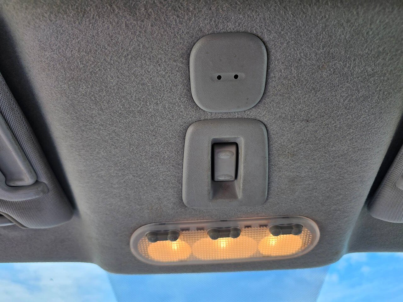 Used 2014 Nissan Juke SV FWD image 14
